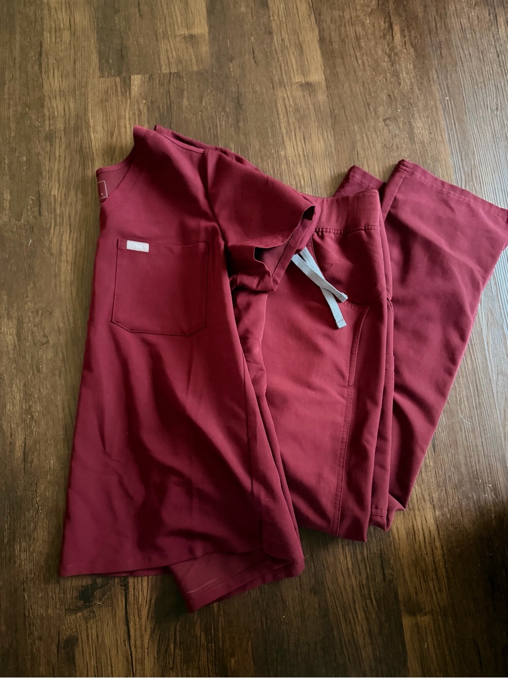 Figs Women's Wine Red Scrub Pants & Top Set